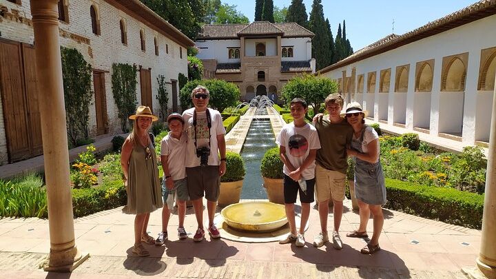 Alhambra : Private Tour for Families