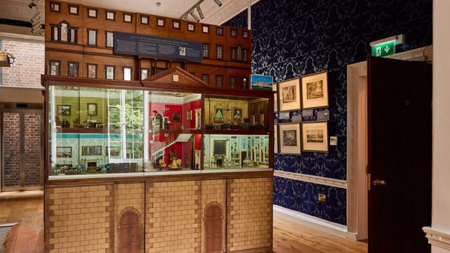 The Little Museum of Dublin Famous Guided Tour