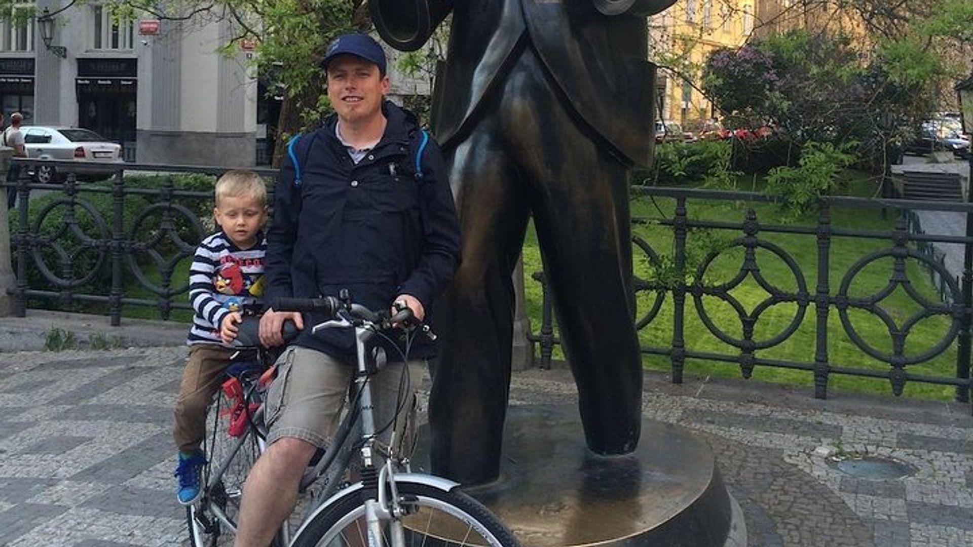 Bike tour of Prague in German