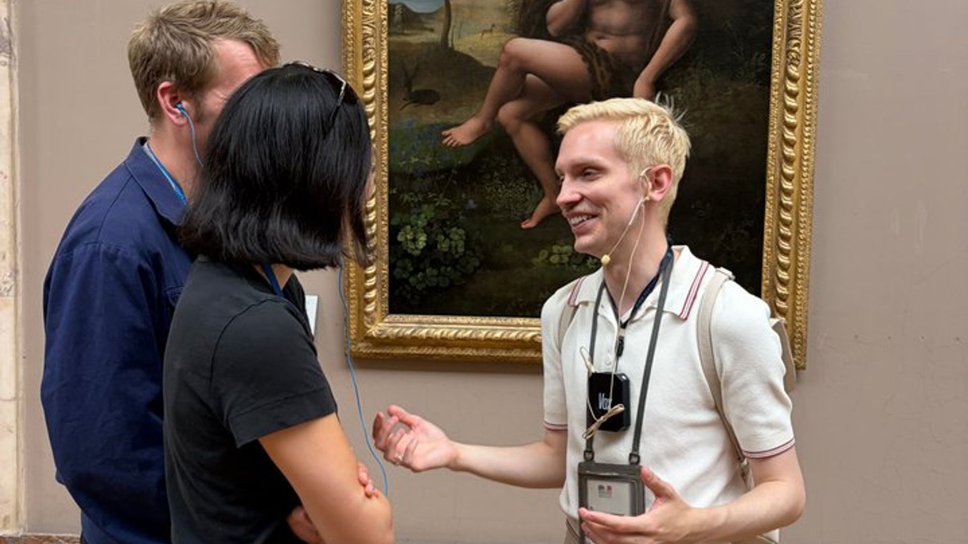 Paris: Homoerotic Louvre Small Group Tour with Entry