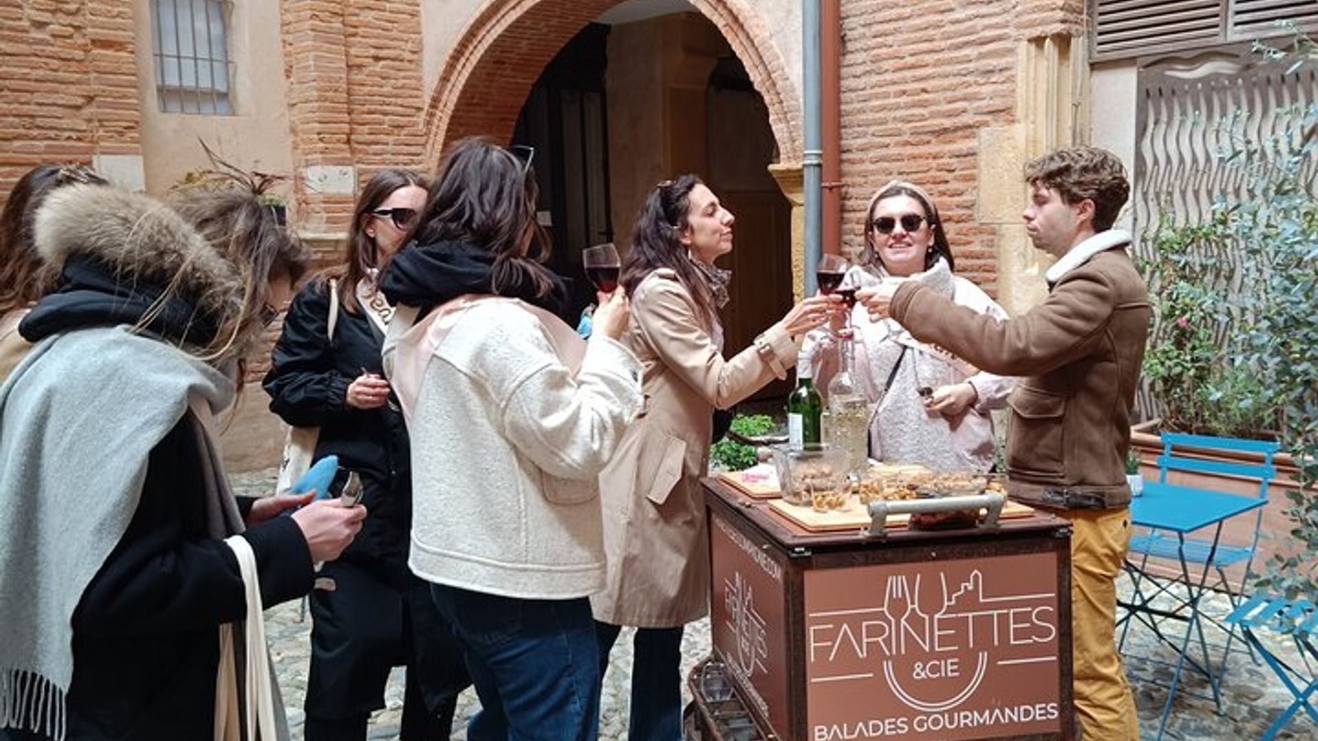 Gourmet and authentic visit to Toulouse with a local guide