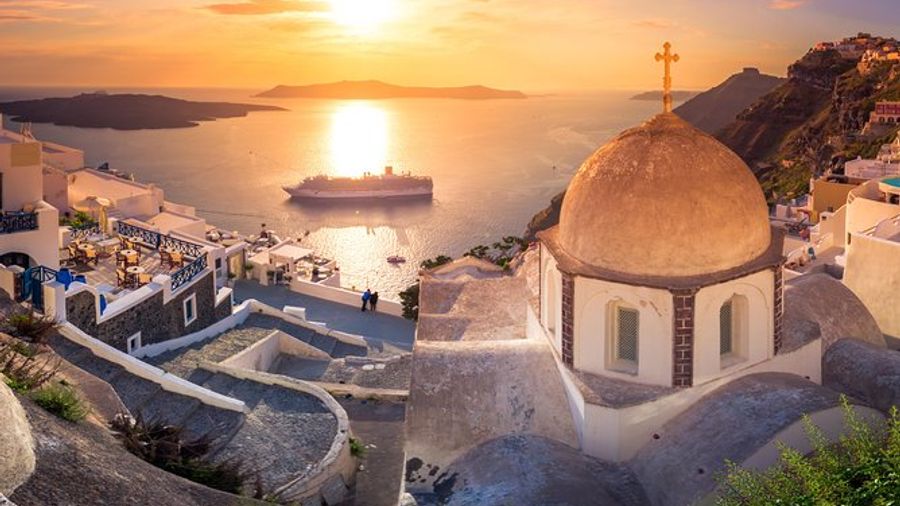 ISLAND BUS TOUR: THE MAJESTIC SPOTS OF SANTORINI