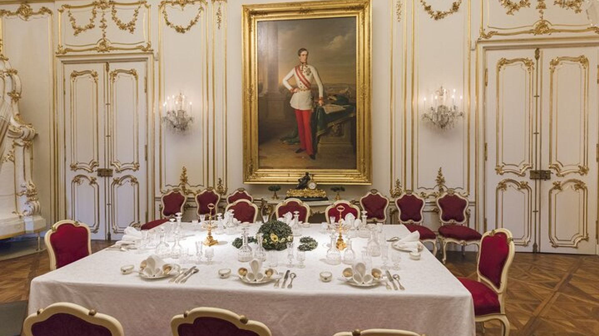 Vienna Hofburg Palace Skip-the-Line Sisi Museum, Gardens Tour