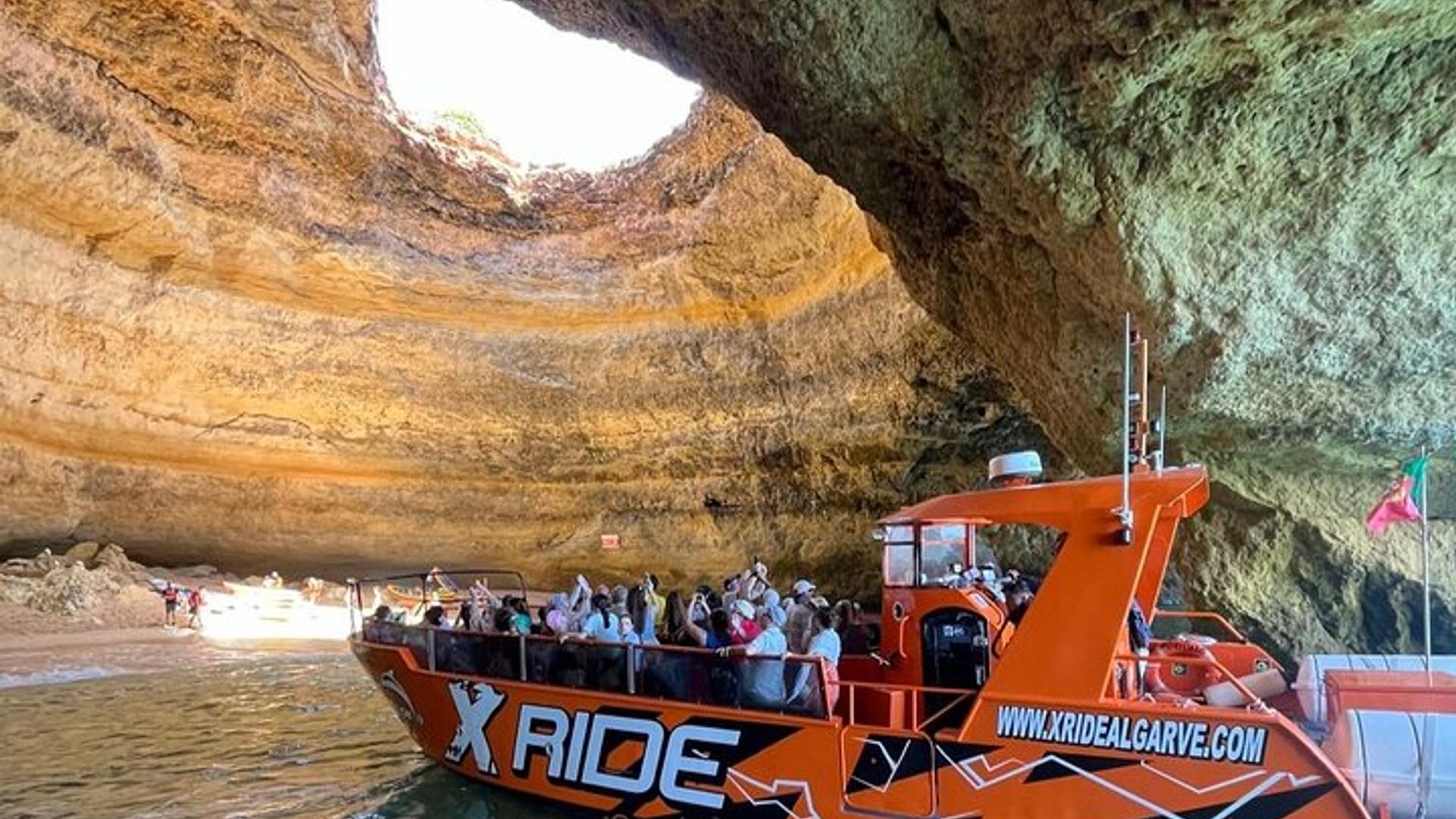 Delfin- und Höhlenkreuzfahrt an der Algarve mit der Benagil-Höhle
