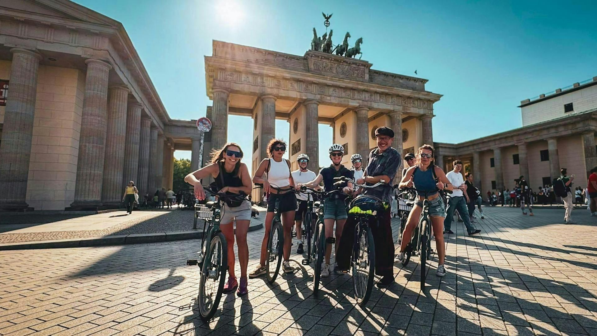 Best of Berlin guided bike tour in English
