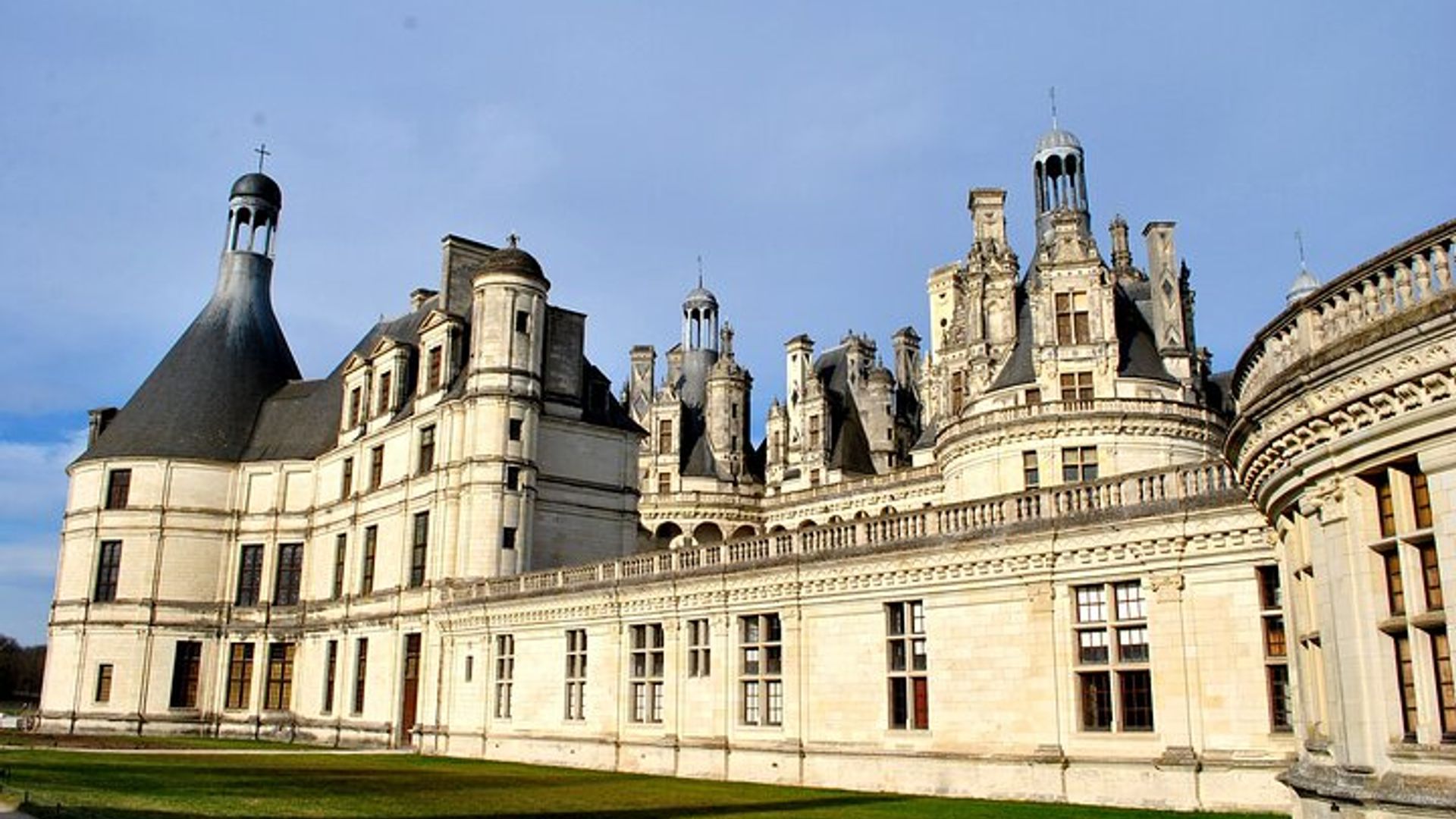 Private Half-Day Chambord Castle Tour from Tours France