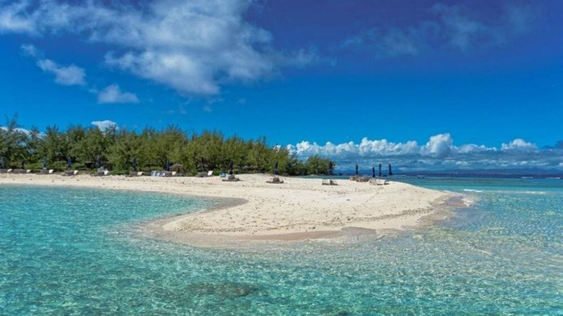 Ilot Gabriel Full-Day Catamaran Cruise From Grand Baie