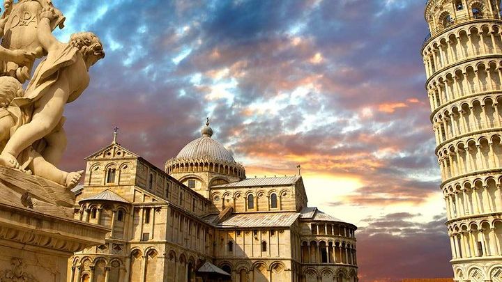 Pisa Off-the-Beaten-Path Small-Group Guided Walking Tour