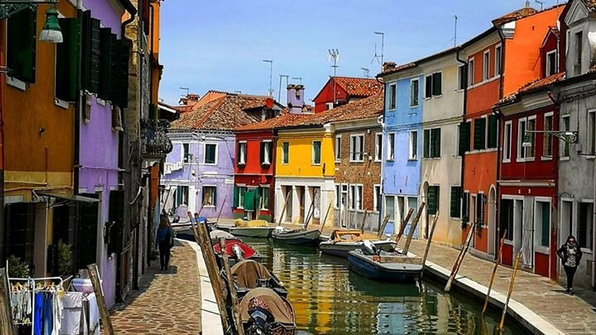 Venice Private Boat and Walking Tour: Murano, Burano, Torcello