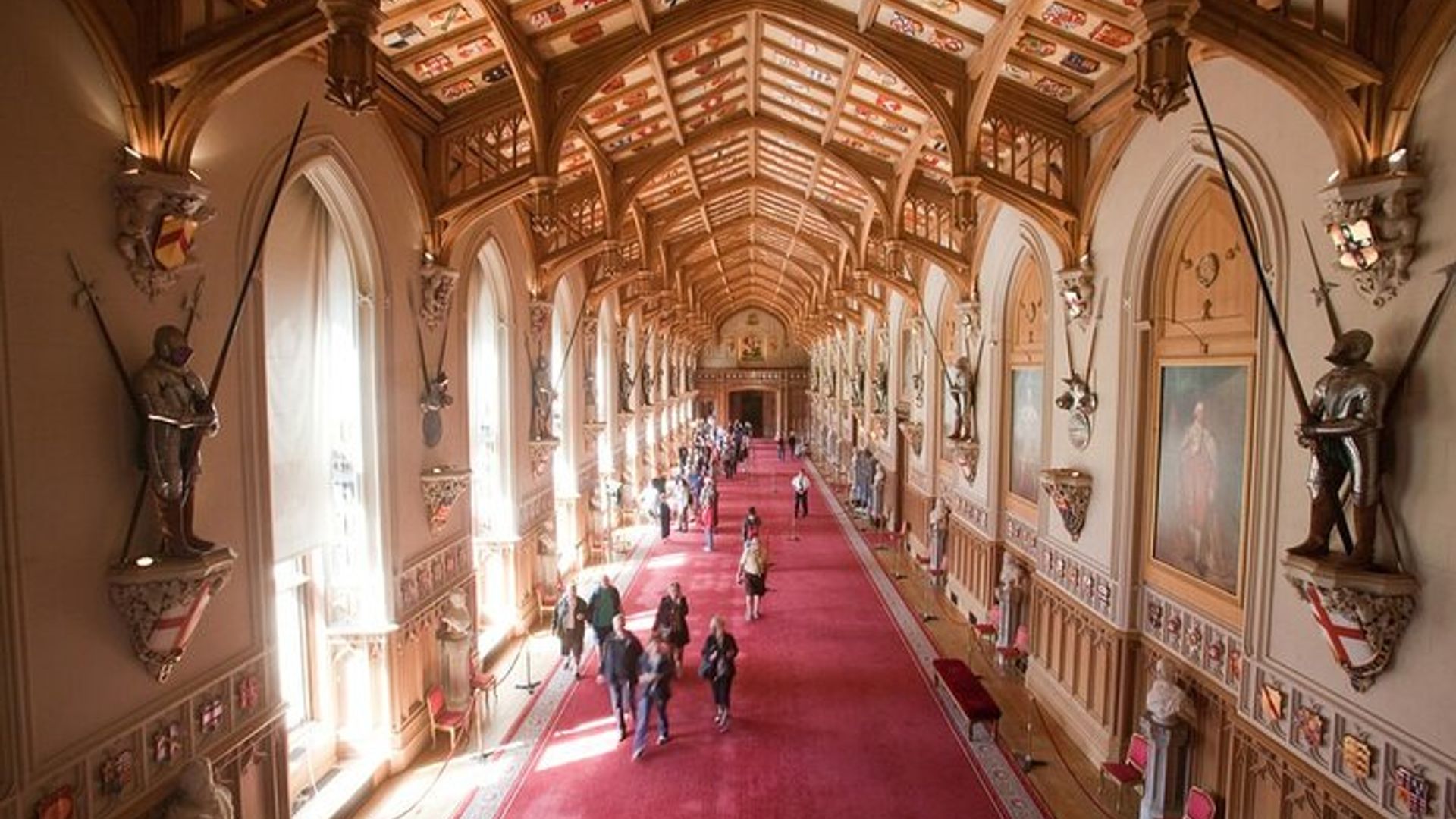 Buckingham Palace State Rooms and Windsor Castle from London