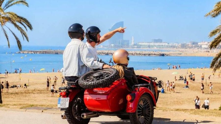 Barcelona: Private Sidecar Motorcycle Tour