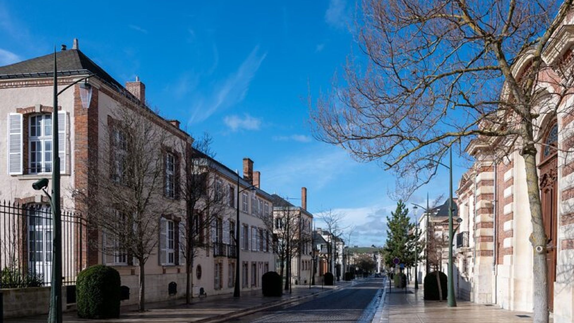 Epernay Audio guided walking tour 1h00 and 15 audio comments