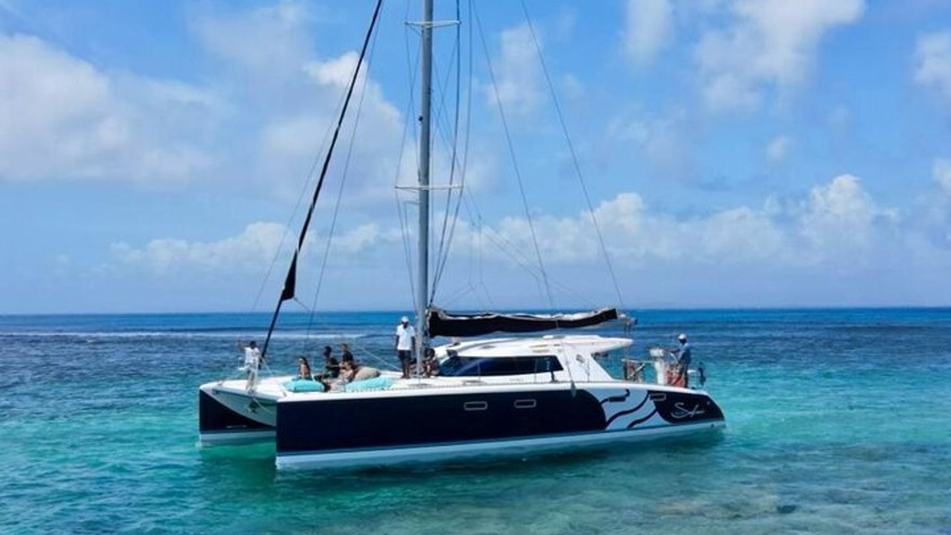 Catamaran with BBQ lunch in Mauritius