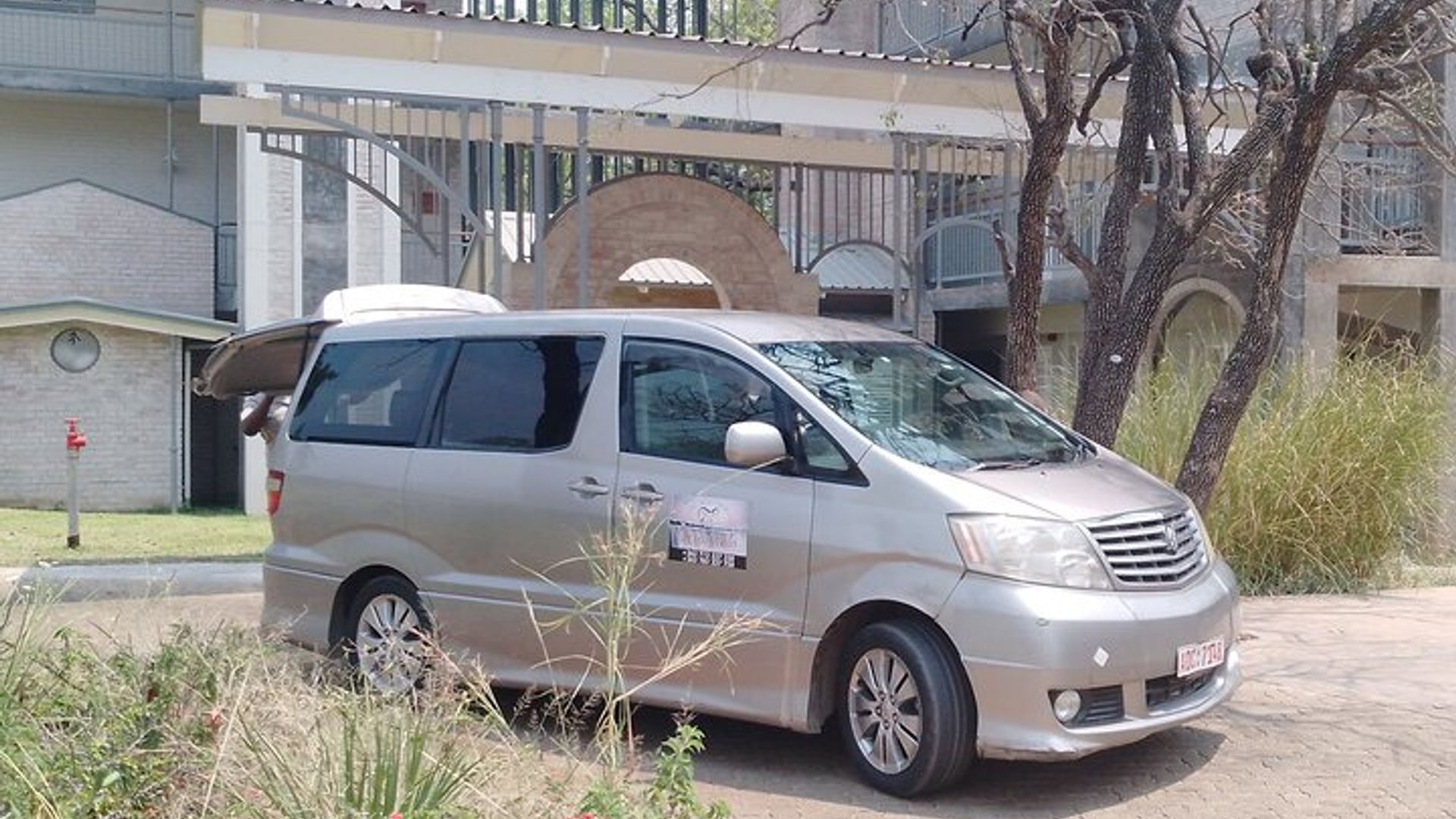Ikibuga cy'indege cya Victoria Kwimuka biva muri Victoria