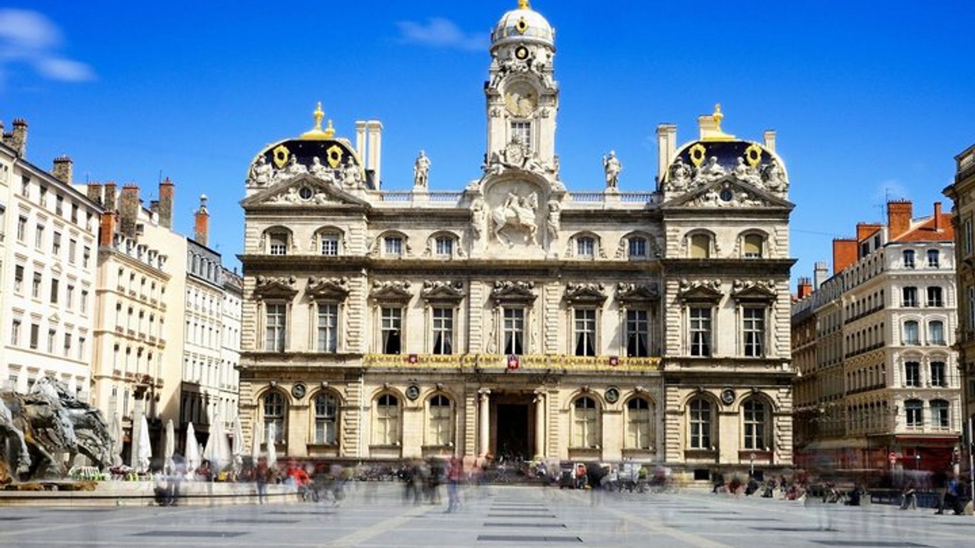 Lyon búsqueda del tesoro & Highlights tour a pie autoguiado