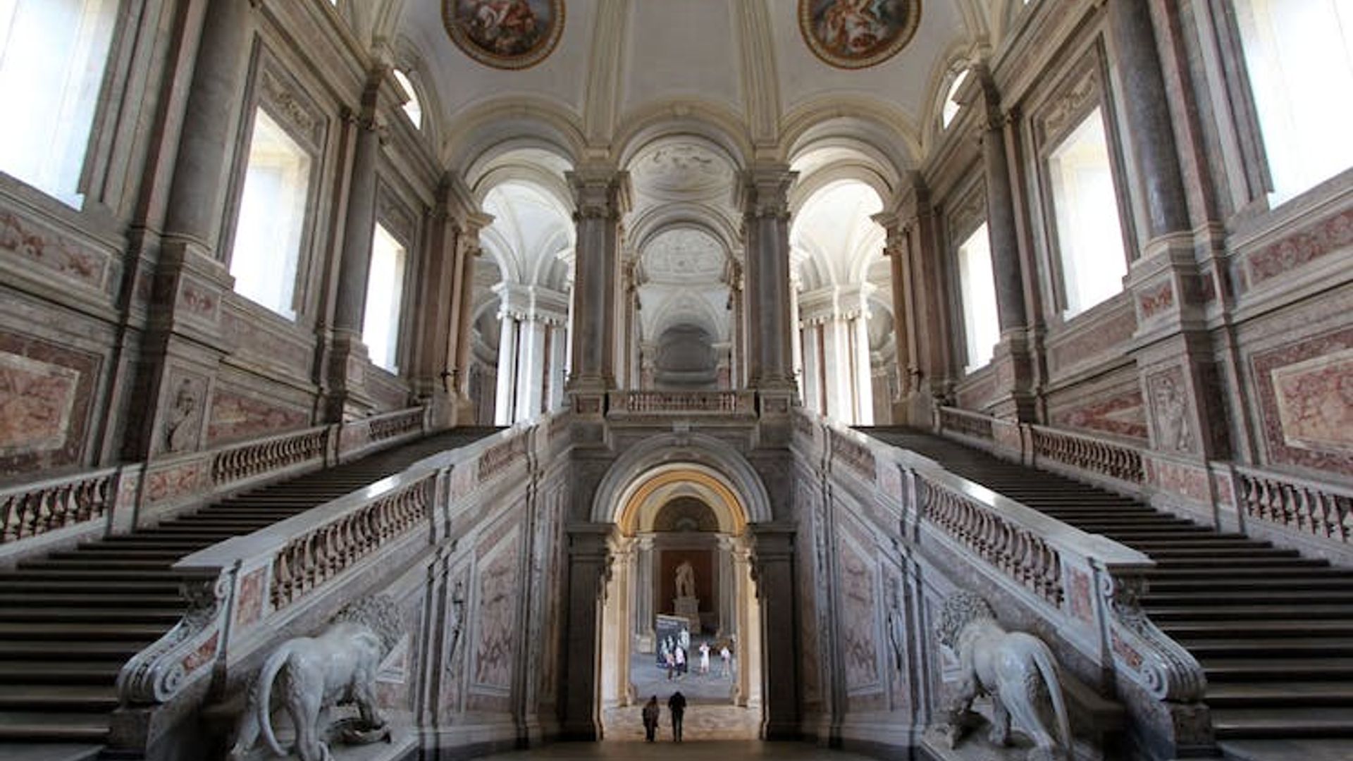 2-Hour Small Group Tour of Caserta Royal Palace
