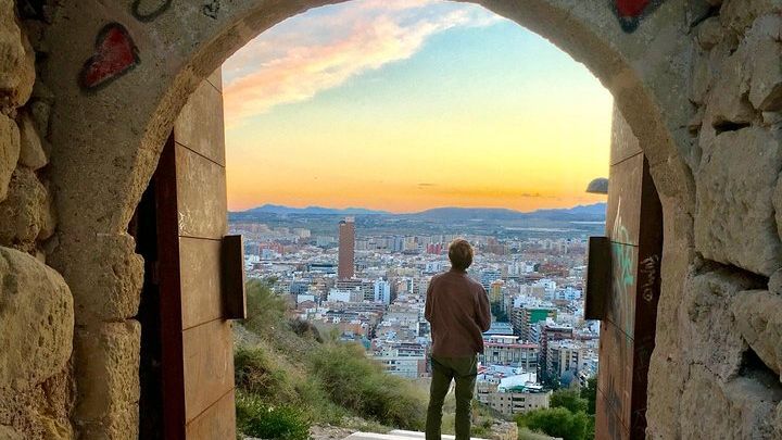 Alicante Small-Group Half-Day Highlights and Tapas Tour