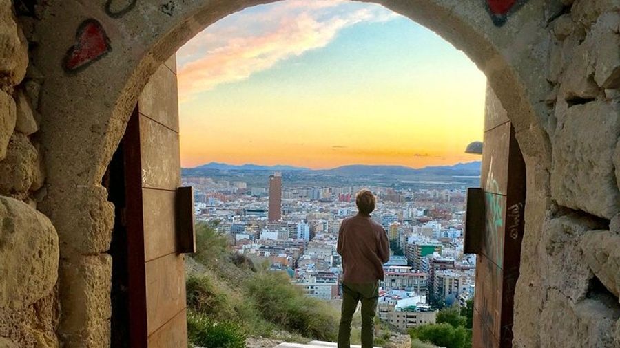 Alicante Small-Group Half-Day Highlights and Tapas Tour