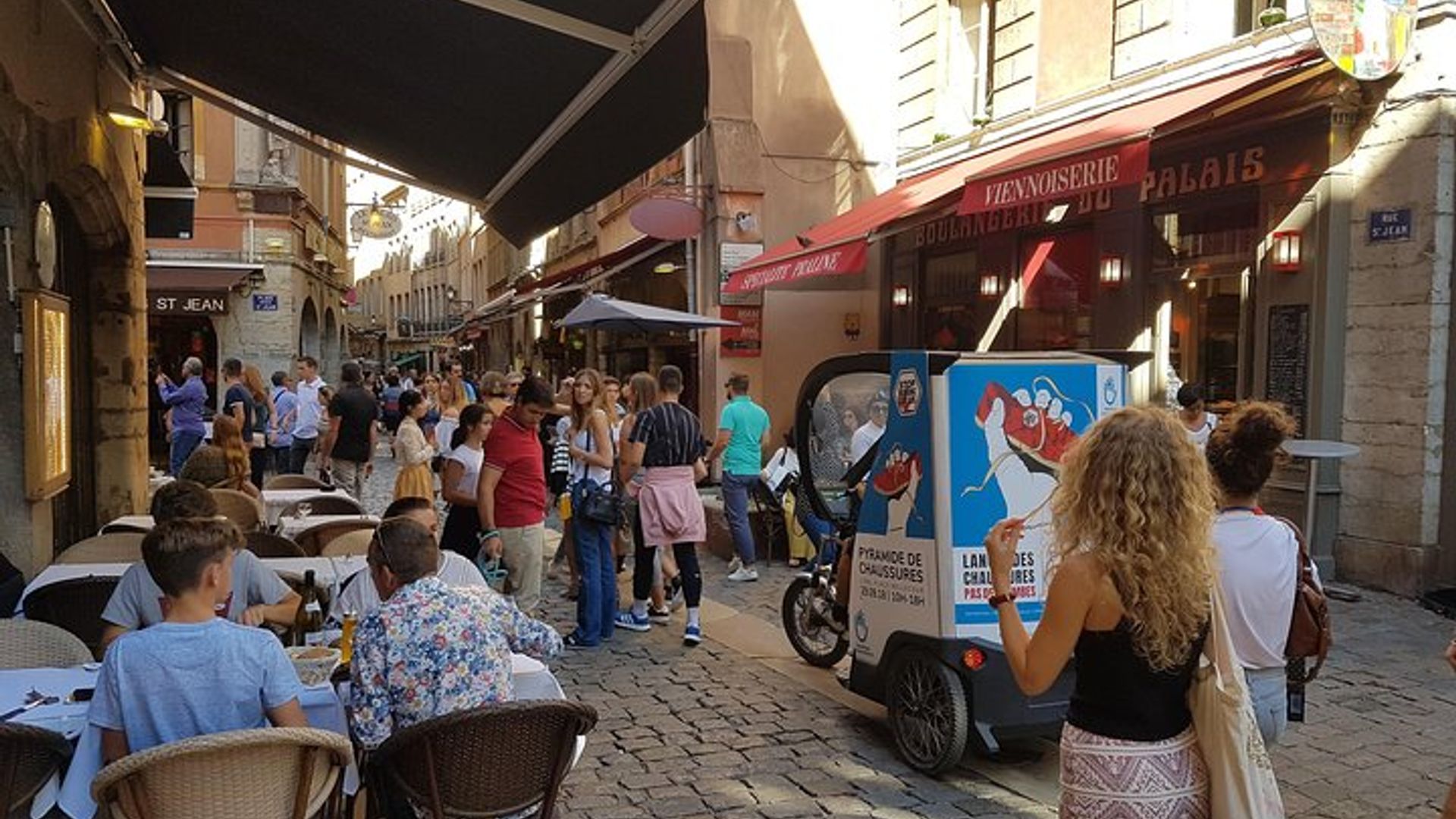 Escursione nella vecchia Lione in taxi bici