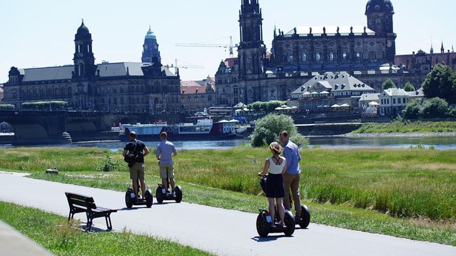 2 hours Segway Elbe Mini Tour