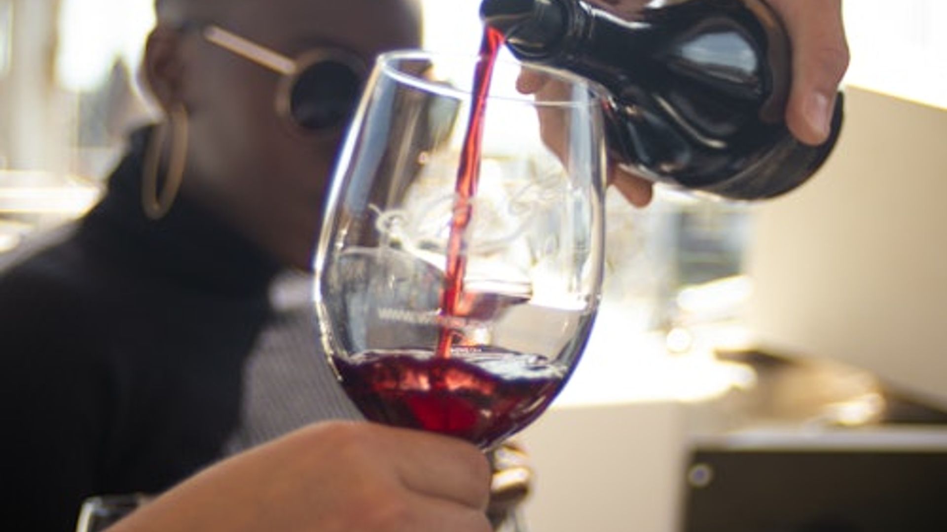Barcelona: 2-Hr Sailing Experience + Underwater Wine Tasting