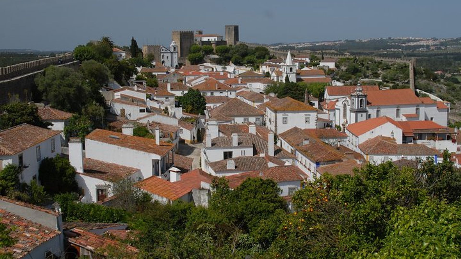 Transfert privé Lisbonne-Porto avec 2 (deux) visites