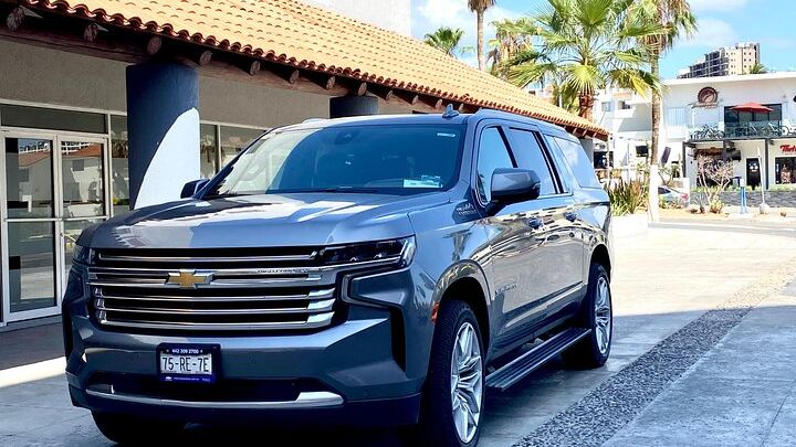 Reliable, efficient airport transfer in Cabo.