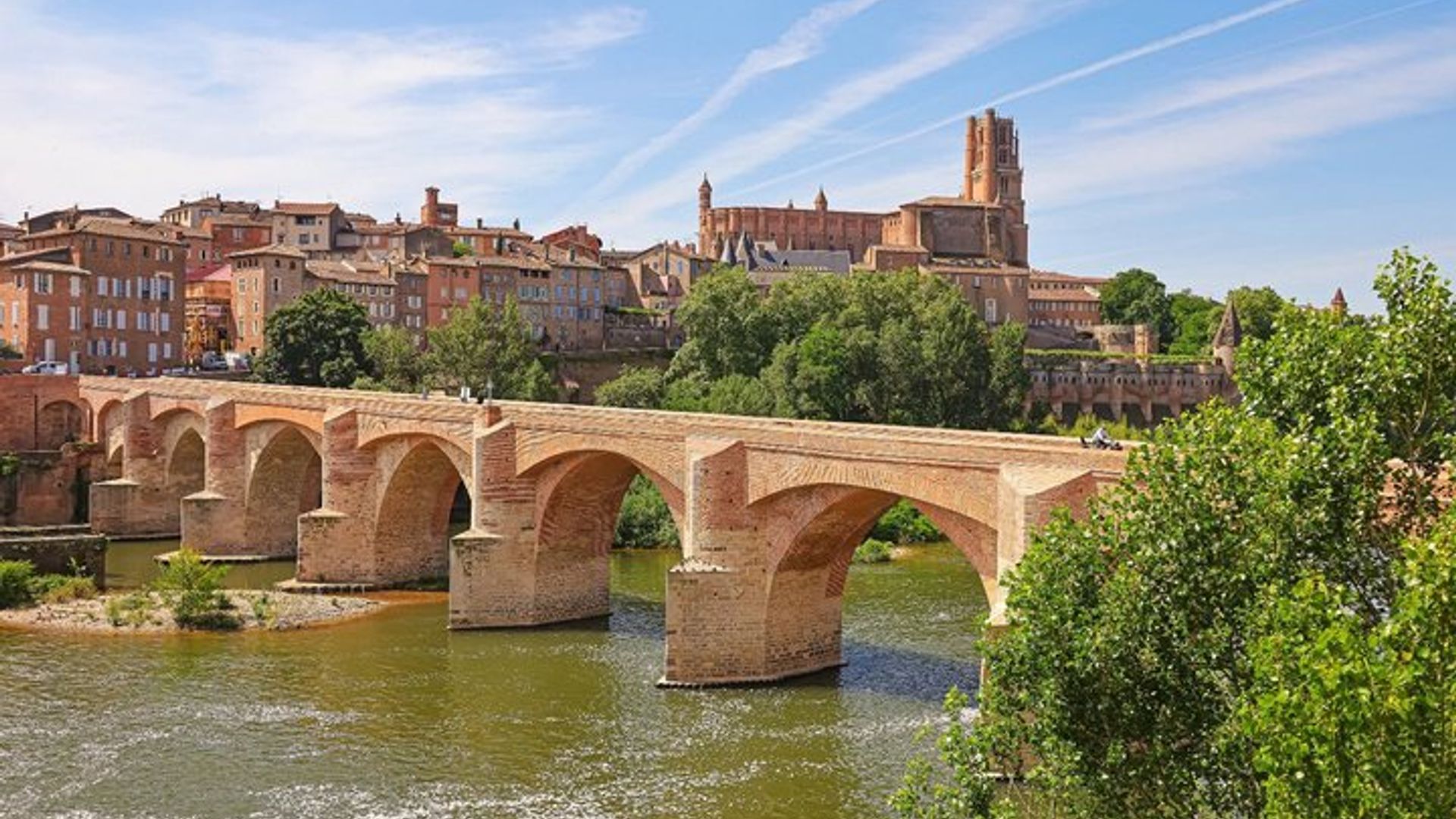 Von Katharern zu Königen : Tagesausflug nach Albi und Cordes-sur-Ciel