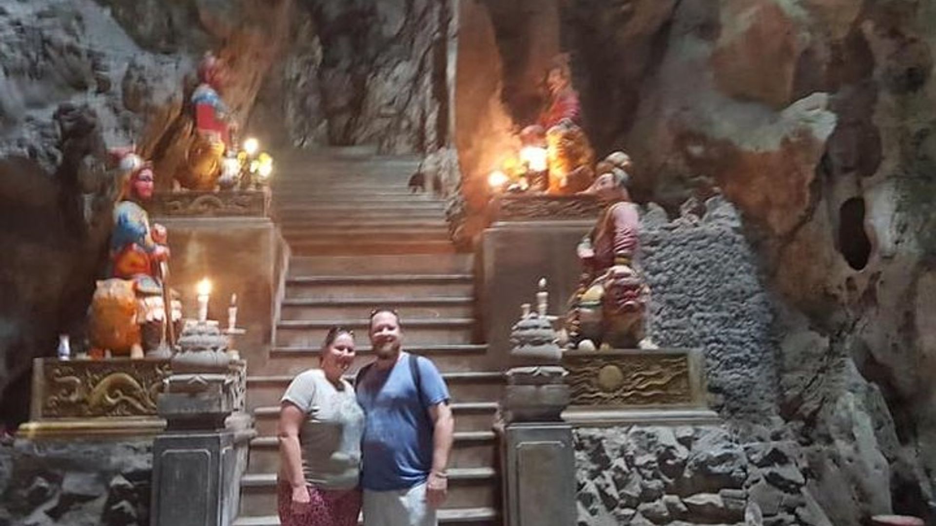 Private Tour MARBLE MOUNTAIN-Caves &HOI AN Ancient Town-BoatRide