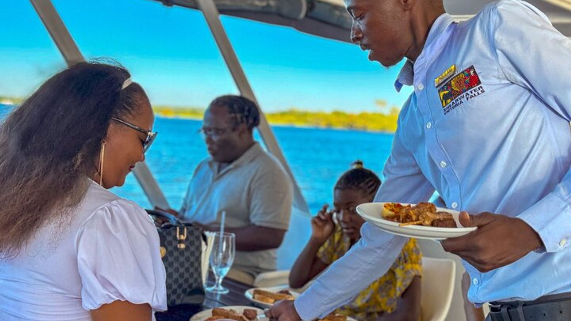 Basic Combo Std Sunset Boat Cruise & Guided Tour of Victoria Fall