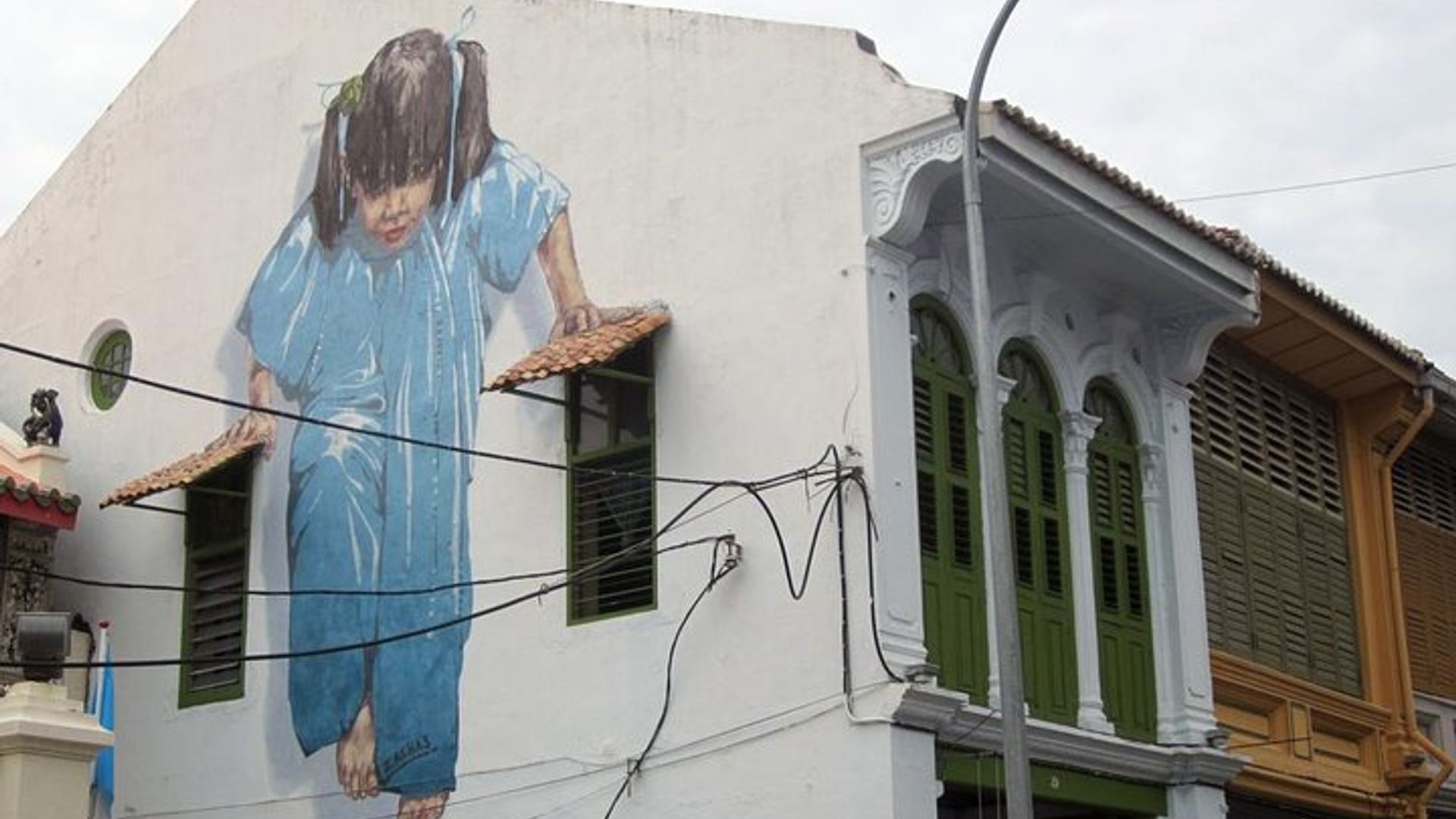 Penang City Small-Group Temples Tour with Penang Hill Tickets
