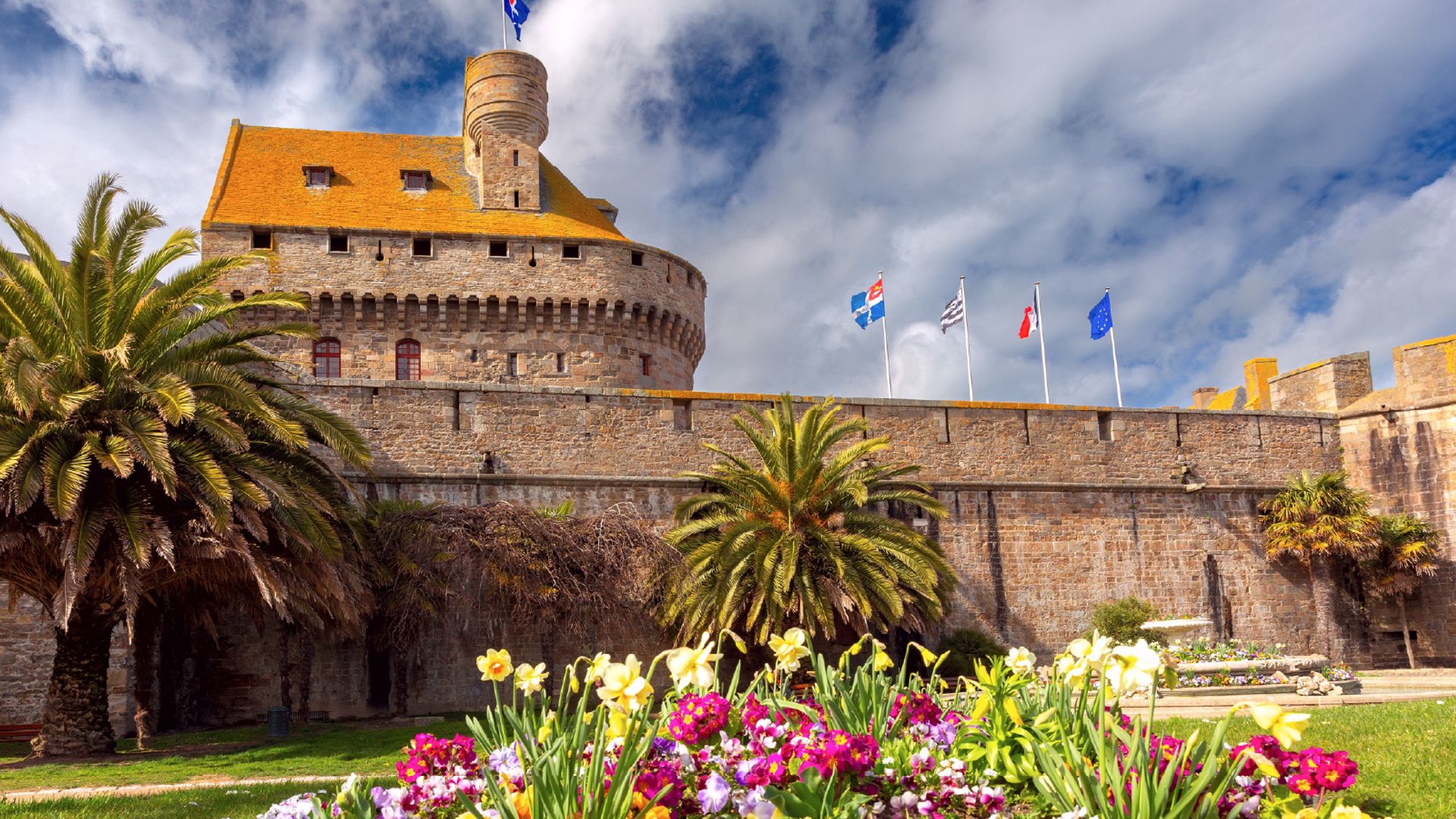 Saint-Malo: Audio Guided Walking Tour (2:40 - 29 audio comments)