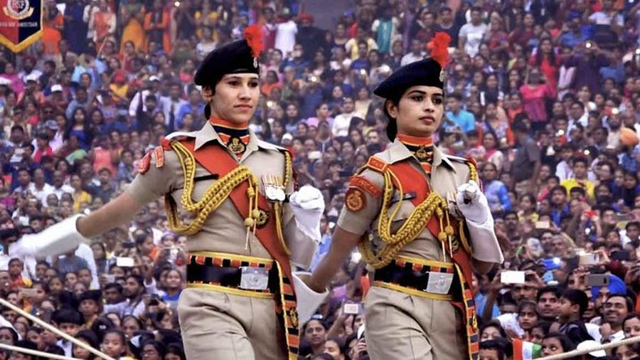 Wagah Border Amritsar Sightseeing Taxi