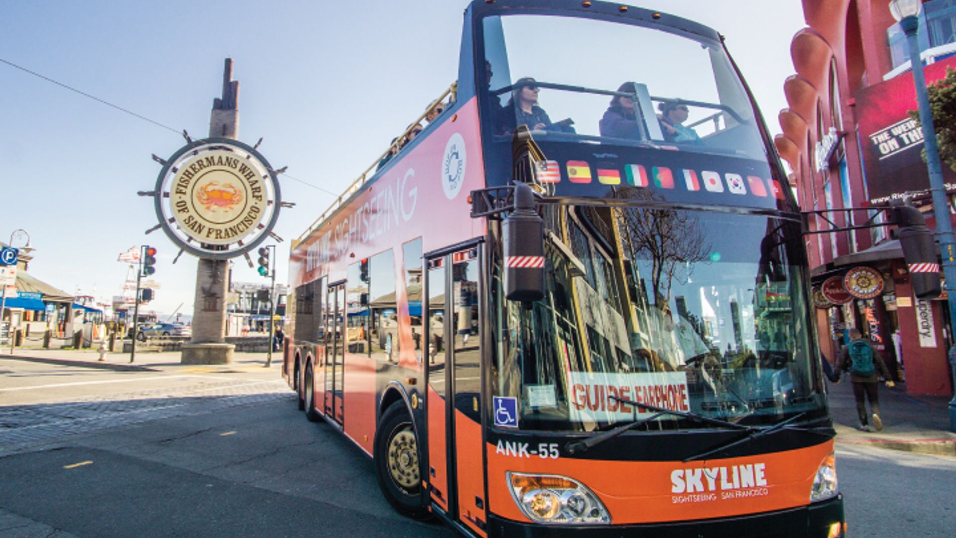 1-Day Hop On Hop Off City Tour image 3