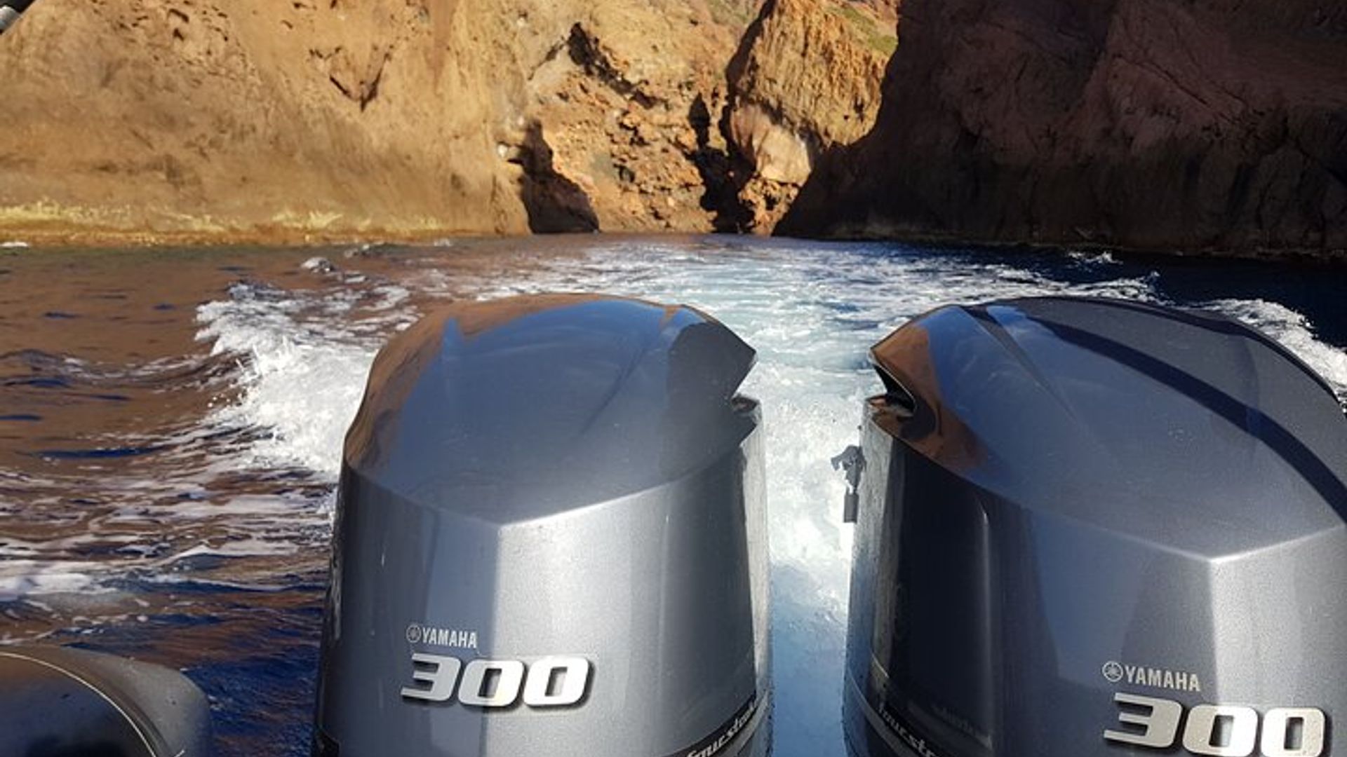 Scandola Girolata As Grutas de Piana em Go Fast 10 Pax