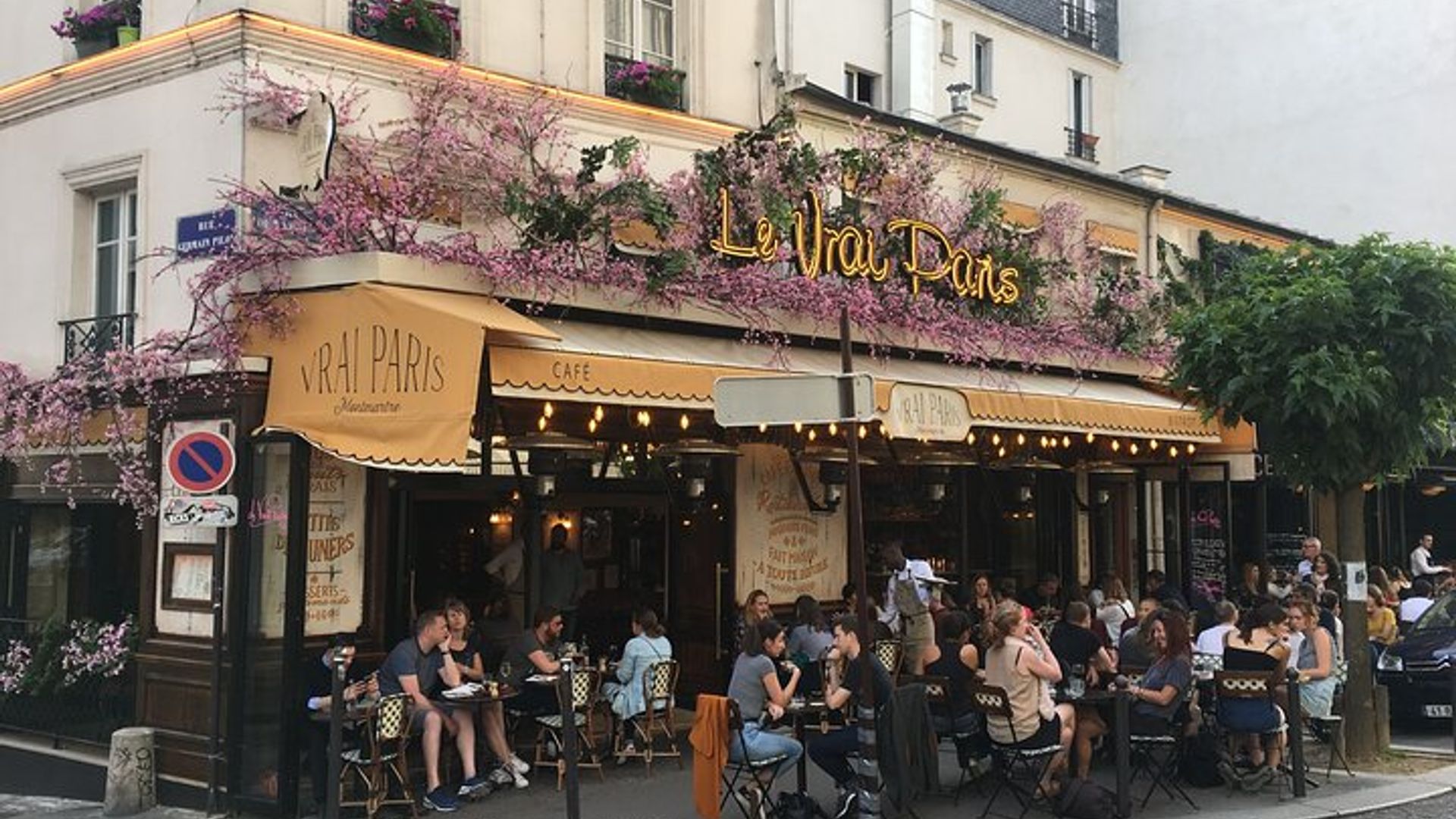 Paris Private Food Tour in Montmartre: Wine & Local Cuisine