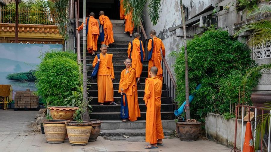 Bangkok Private City Tour with Wat Pho Admission