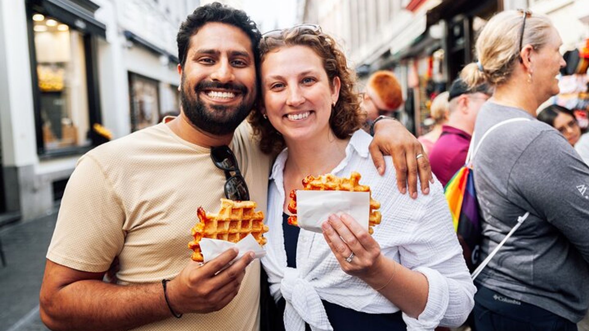 Brussels Walking Tour With Chocolate and Waffle Tasting