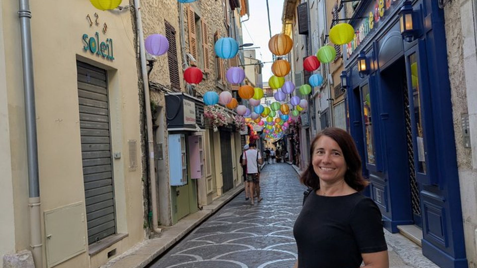 2 Hour Walking Tour in the Old Town of Antibes