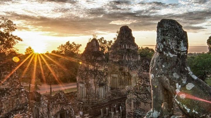 Angkor Wat Sunrise Private Tour from Siem Reap