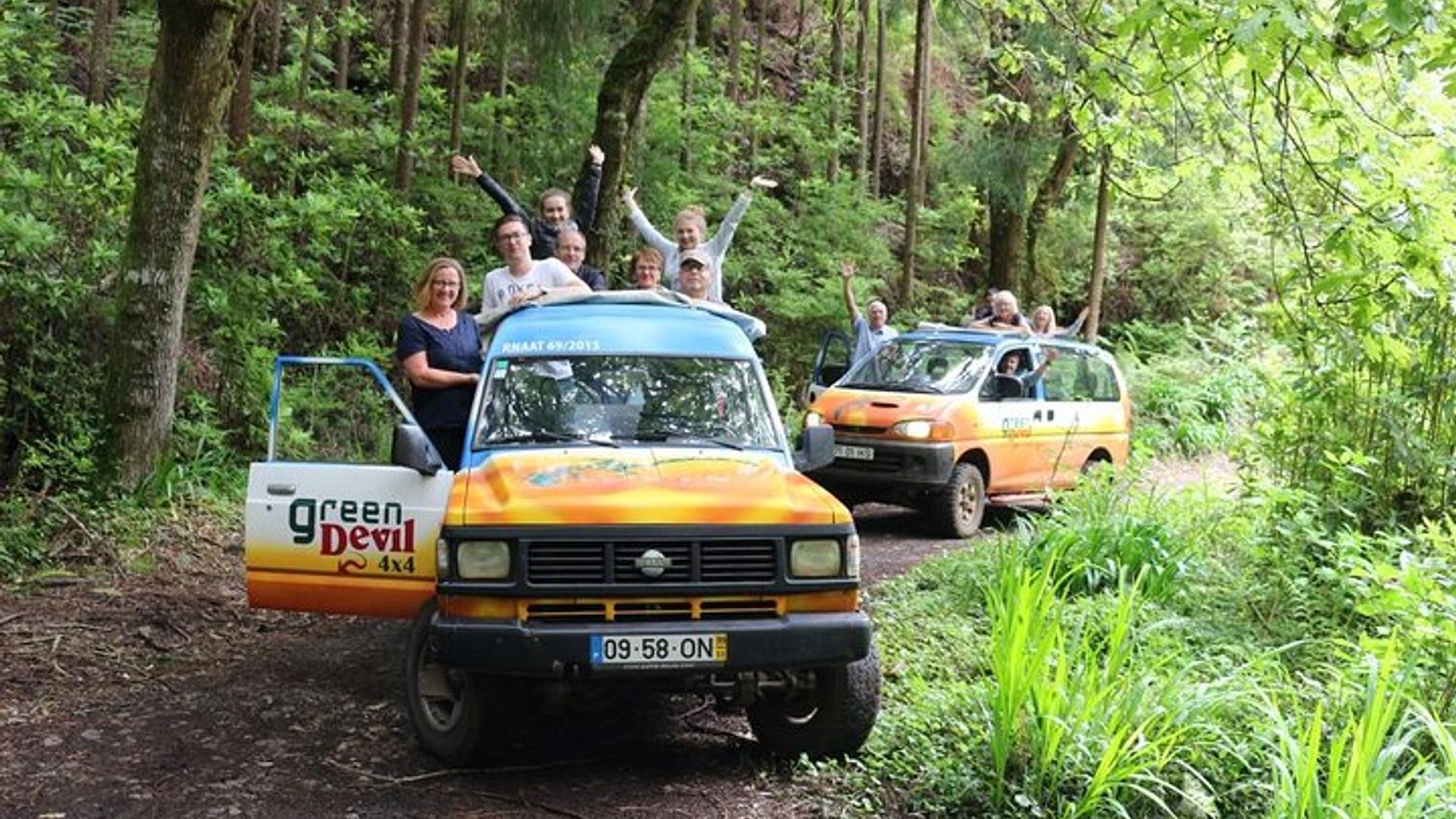 Northwest Terraces and Volcanic Pools 4x4 Full Day Tour