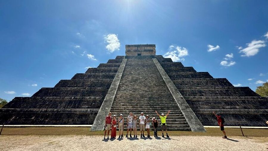Chichen Itza, Cenote Ik Il, & Izmal Small-Group Day Trip From Merida