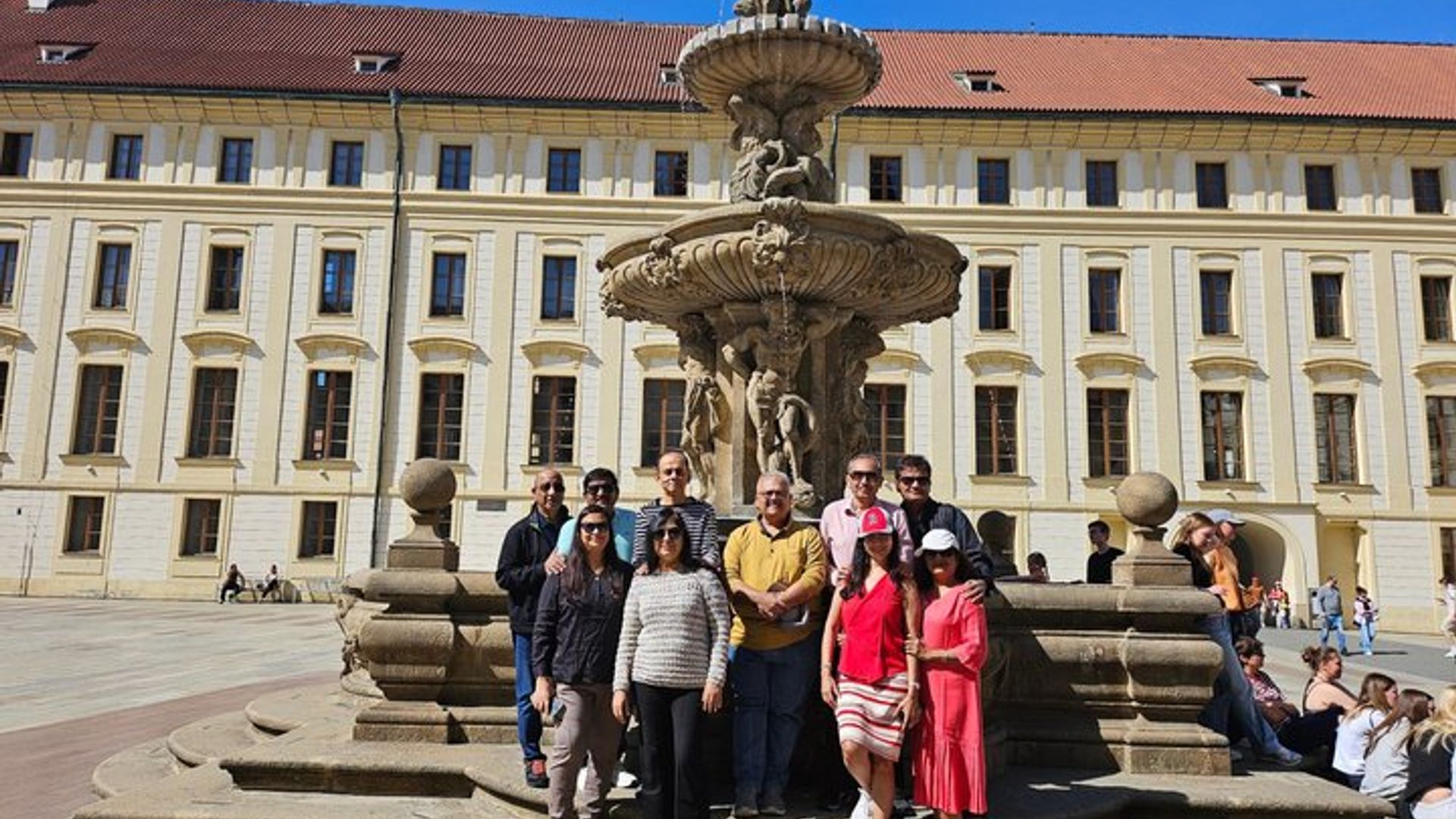 Prague Castle Private Tour: St. Vitus, Golden Lane & Royal Palace