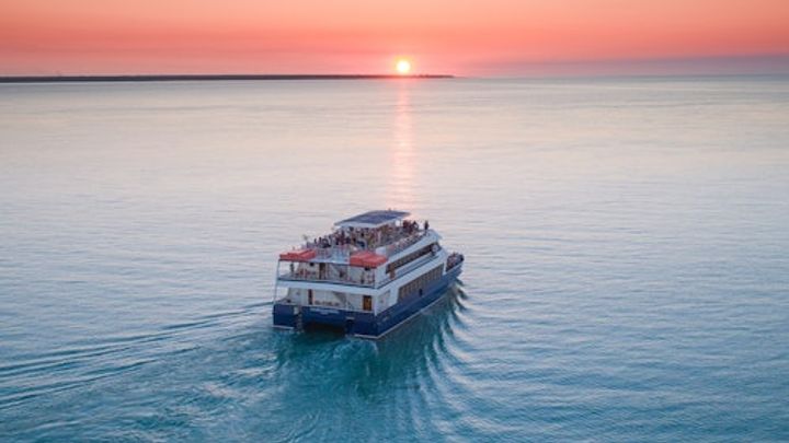 Darwin Harbour: Sunset Cruise + Buffet Dinner