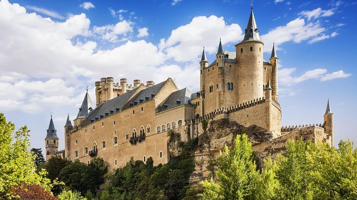 Madrid to Segovia Half-Day Tour with Cathedral Visit
