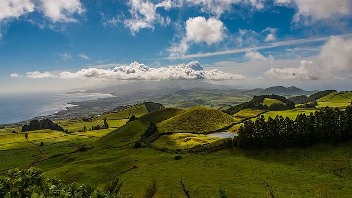 São Miguel West from Ponta Delgada with Setes Cidades