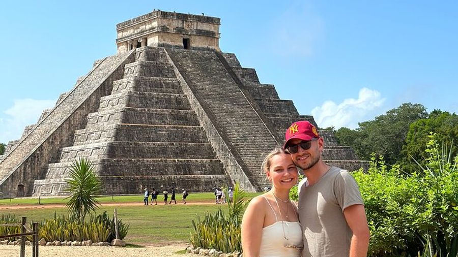 Chichen Itza Private Tour with Valladolid and Cenote Visit
