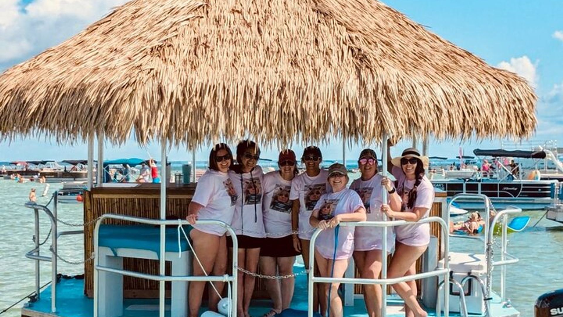 Top Shelf Tikis-Crab Island Adventure 3 Stunden