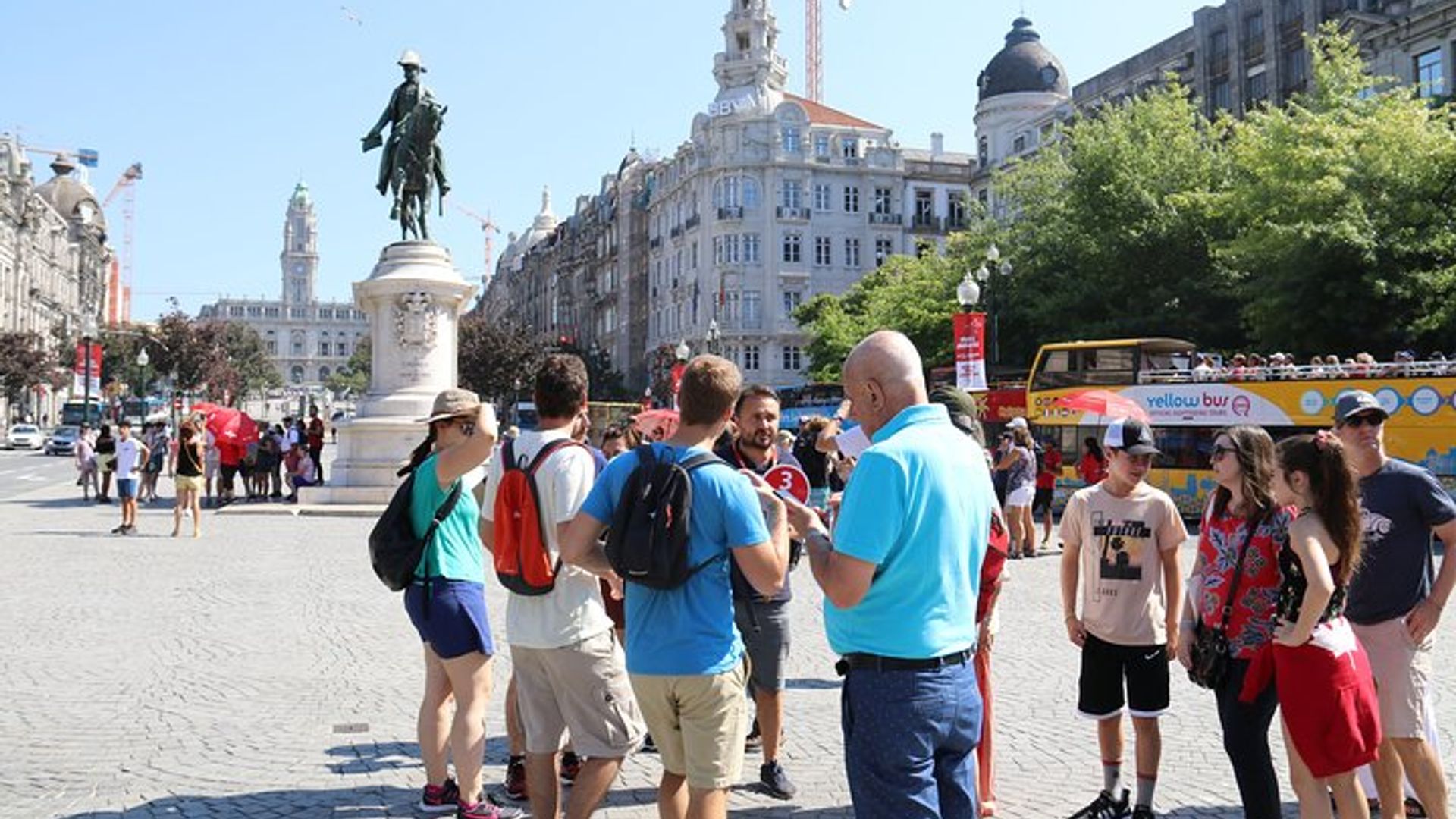 Tour di Mezza Giornata a Porto con Degustazione di Vini