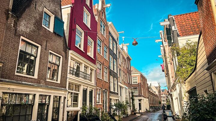 4-hour Small-Group Amsterdam Walking Tour: Meet The Locals